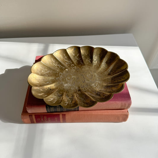 Vintage Brass Ornate Floral Etched Decorative Oval Tray
